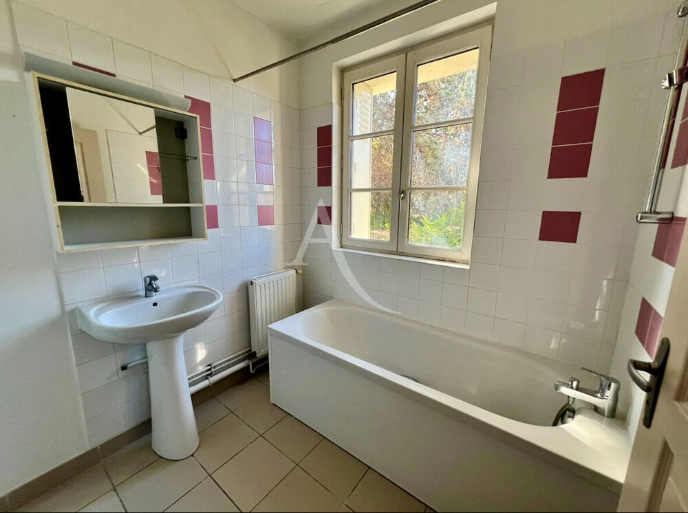 Location Appartement T2 46m² + SOUS-SOL + PARKING - PONTOISE CENTRE VILLE Pontoise