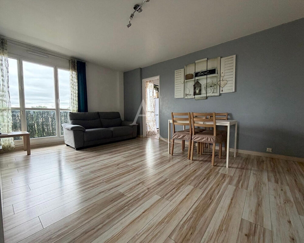 Appartement Vaujours 2 pièce(s) 55.8 m2