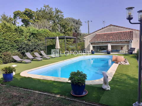   Maison de plain-pied, 4 chambres ? Piscine ? Parcelle de 2 324 m� Maison - 5 pi�ce(s) - 109 m�