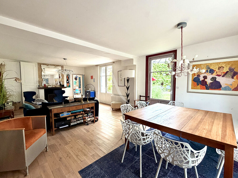Vente Maison Maison Rochecorbon 6 pièce(s) 191 m2 Rochecorbon