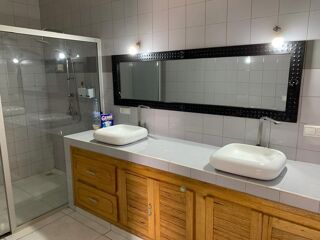  Maison � vendre 4 pi�ces 200 m� Nguerigne