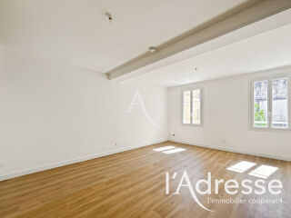  Appartement à louer 3 pièces 78 m²