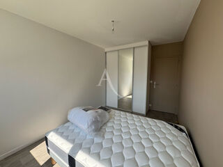  Appartement  louer 3 pices 78 m Laval