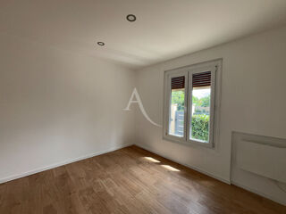  Appartement à louer 3 pièces 55 m²