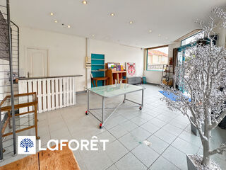  Immeuble � vendre 8 pi�ces 209 m�