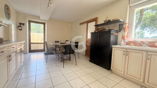  Maison � vendre 6 pi�ces 145 m� Poiroux