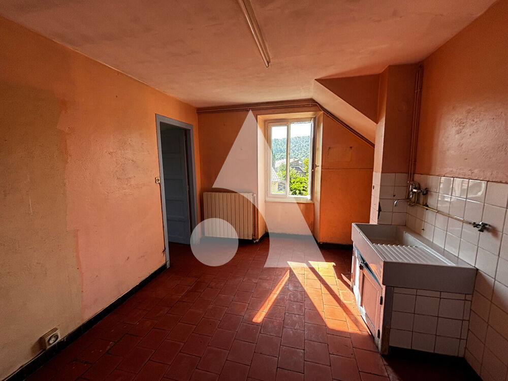 Vente Maison Maison en pierre  130 m² Fort potentiel Mercuer