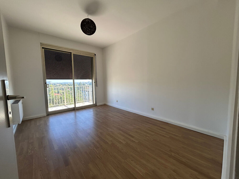 Location Appartement APPARTEMENT RENOVE ECULLY - 4 pièce(s) - 101 m2 Ecully