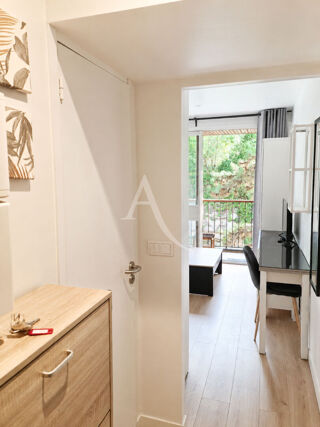  Appartement à louer 1 pièce 16 m²
