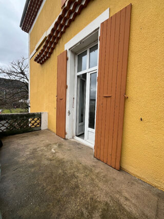  Appartement à louer 4 pièces 94 m²