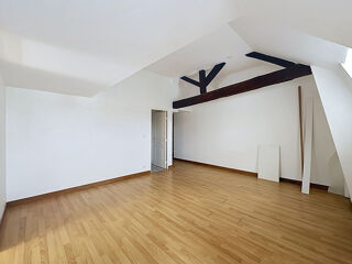  Appartement à louer 2 pièces 52 m²
