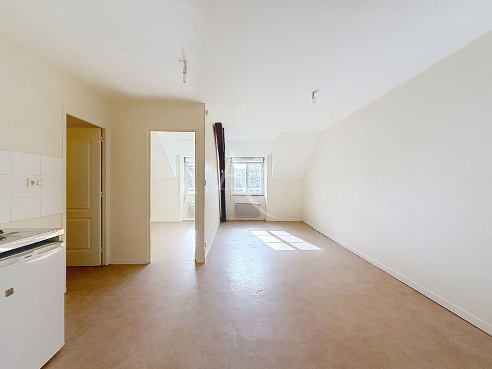 Location Appartement APPARTEMENT MONTJEAN-SUR-LOIRE-MAUGES-SUR-LOIRE 2 pièce(s) 35 m2 Montjean sur loire