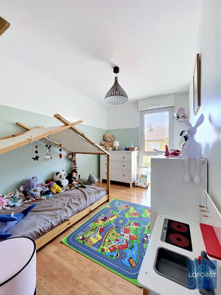 Vente Appartement Très bel Appartement 3 pièce(s) 66 m2 avec balcon et garage boxé - vieux Doulon Nantes