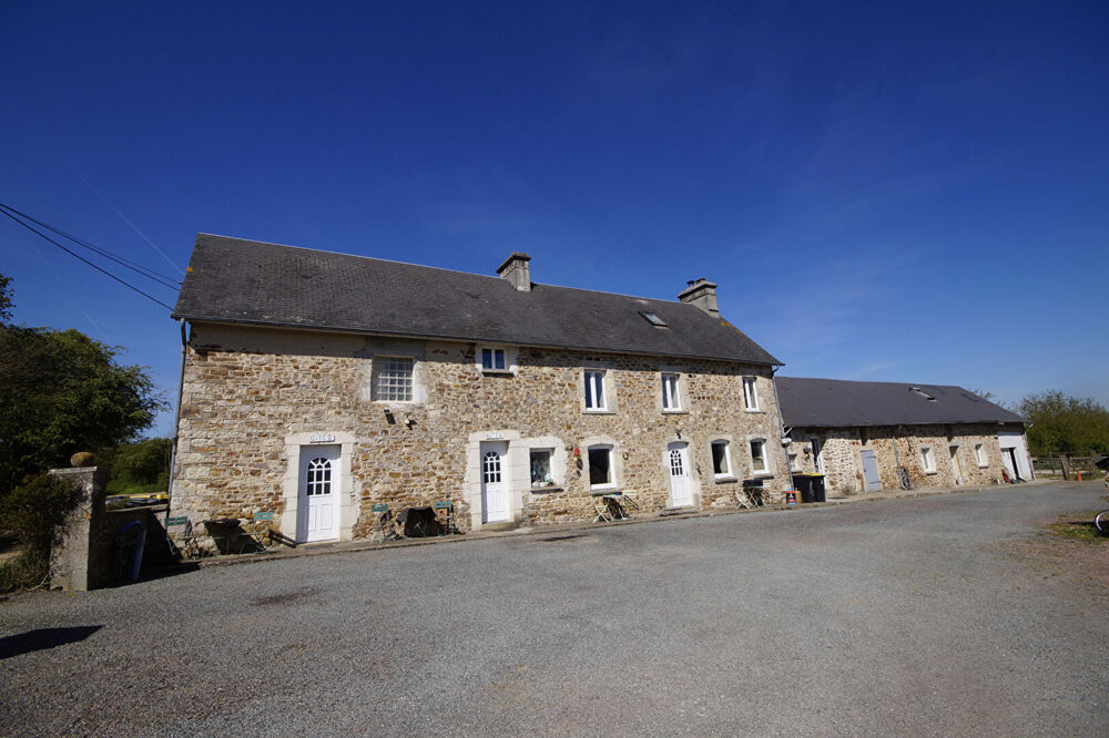 LA MANCHE Maison en pierre Equestrian-gites complex Valognes