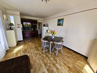  Immeuble à vendre 8 pièces 148 m²