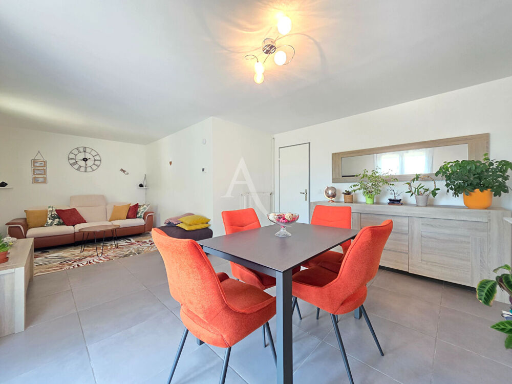 Maison familiale 3 chambres avec garage - Écoles, commerces et transports à pied