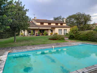 Maison 7 pièces 248 m² · à Saubens · 248 m² · 576 000 €