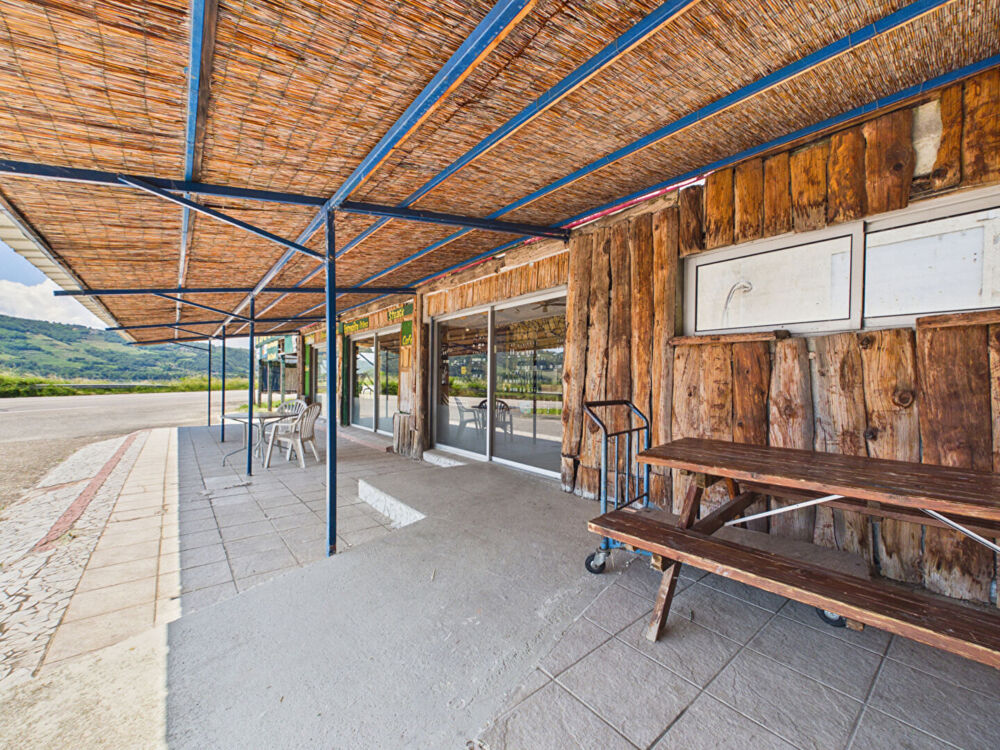   Local commercial et maison d'habitation 
