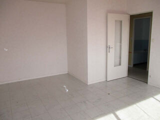  Appartement à louer 1 pièce 32 m²