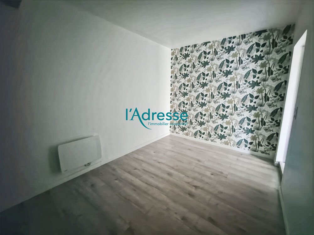 Vente Maison Maison de plain-pied d'environ 110 m2 avec 4 chambres Saint pierre montlimart