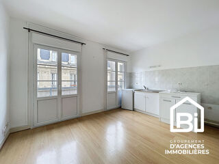  Appartement à louer 2 pièces 31 m²