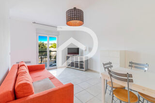  Appartement à louer 1 pièce 28 m²