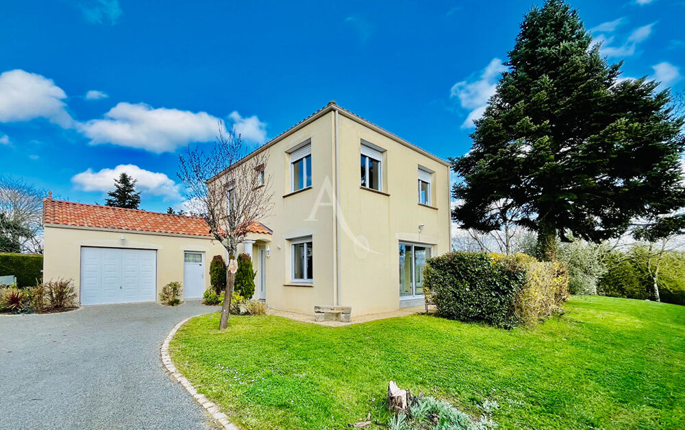 Vente Maison Maison  La Berthelire, 6 pice(s) 155 m Dompierre sur yon