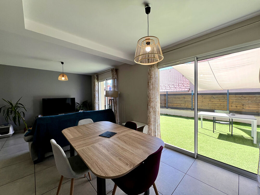Location Appartement Appartement T4 meublé de 74m2 La batie neuve