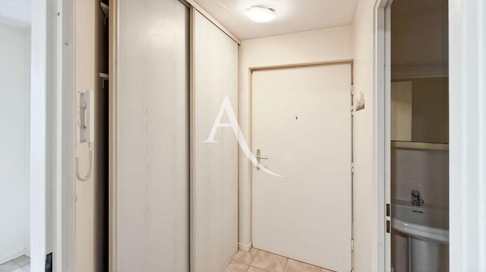 Location Appartement Appartement Bois D'arcy 1 pièce(s) 30.05 m2 Bois d arcy