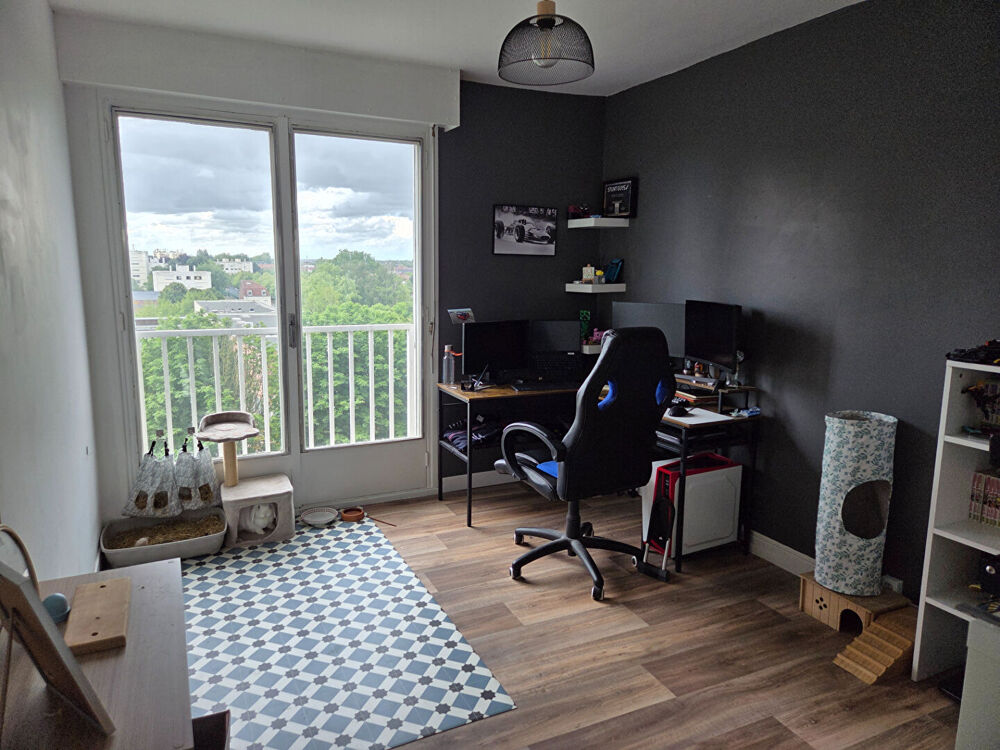 Appartement 4 pièces 82 m² · à Douai · 82 m² · 111 900 €