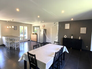  Maison à vendre 8 pièces 182 m²