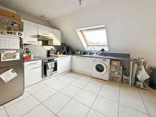  Appartement à louer 3 pièces 56 m²