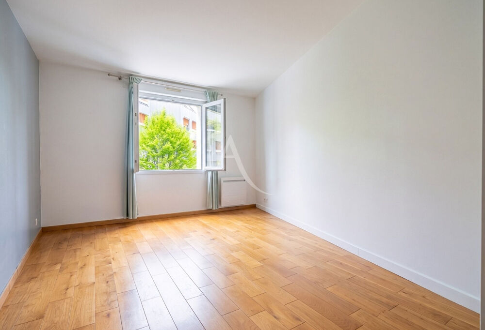 � vendre  Appartement Issy-les-Moulineaux (92130)