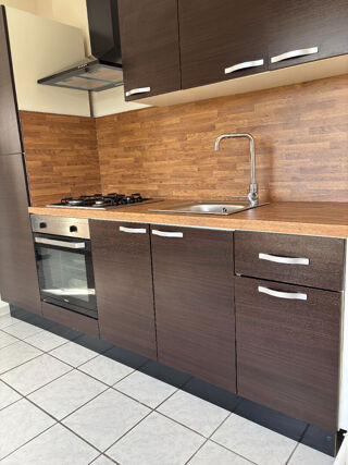 Appartement à louer 3 pièces 66 m²