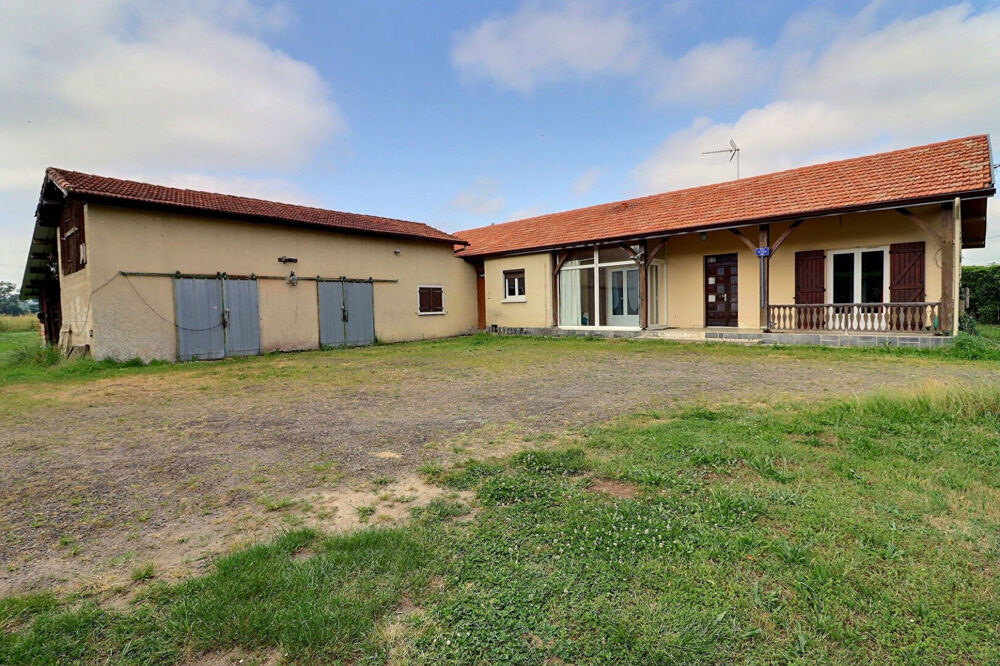 En exclusivité chez Laforêt Saint-Sever ! Maison de plain-pied de 106 m² sur plus de 6 200 m² de terrain