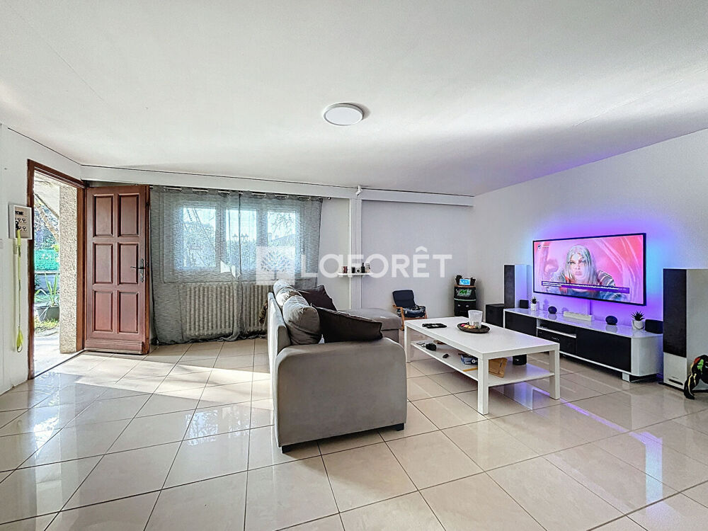 Maison Bessieres 8 pièce(s) 248.21 m2