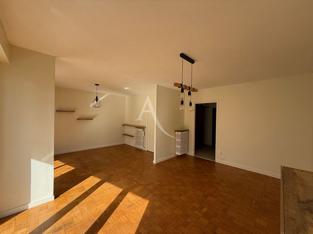 Location Appartement Appartement La Roche Sur Yon 2 pièce(s) 62.99 m2 La roche sur yon