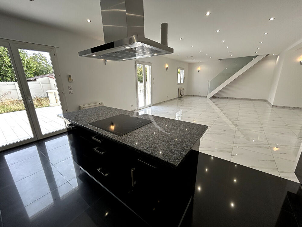 Location Maison Maison Roissy En Brie 7 pièces 160 m2 Roissy en brie