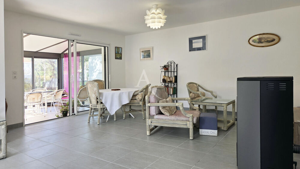 Maison récente dans les pins de 3 chambres