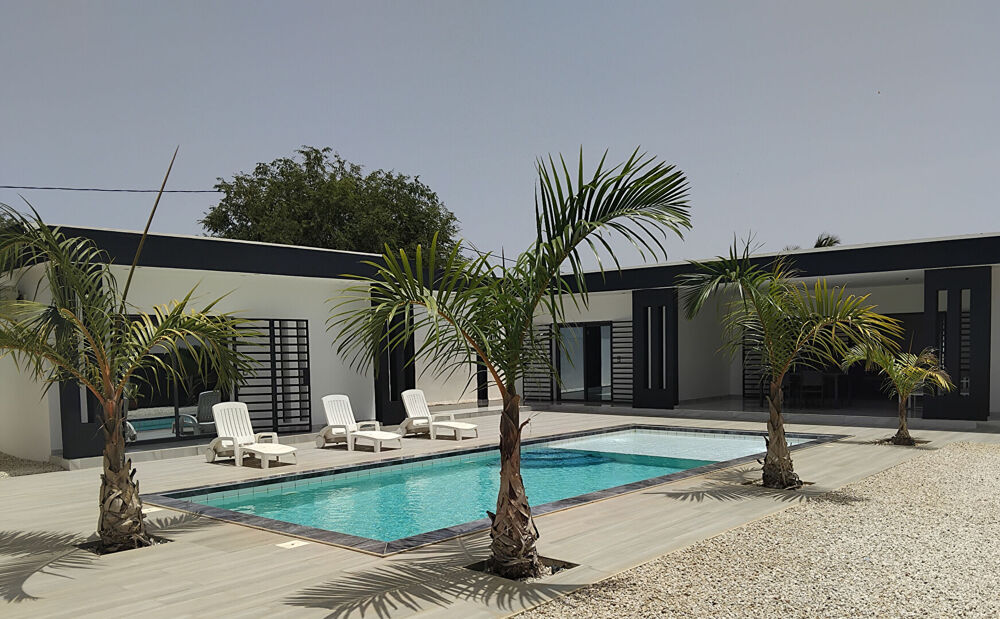 Location Maison A LOUER SPACIEUSE VILLA 3 CHAMBRES AVEC PISCINE DANS PETITE RESIDENCE PRIVEE Nguerigne (Senegal)