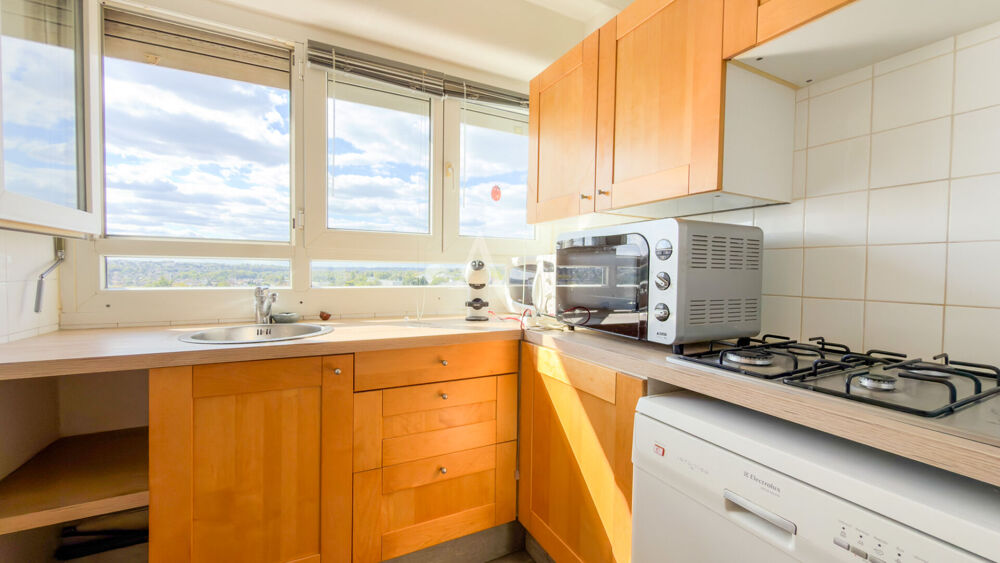 Vente Appartement 6ème et dernier étage avec ascenseur entre centre ville et gare. Yerres