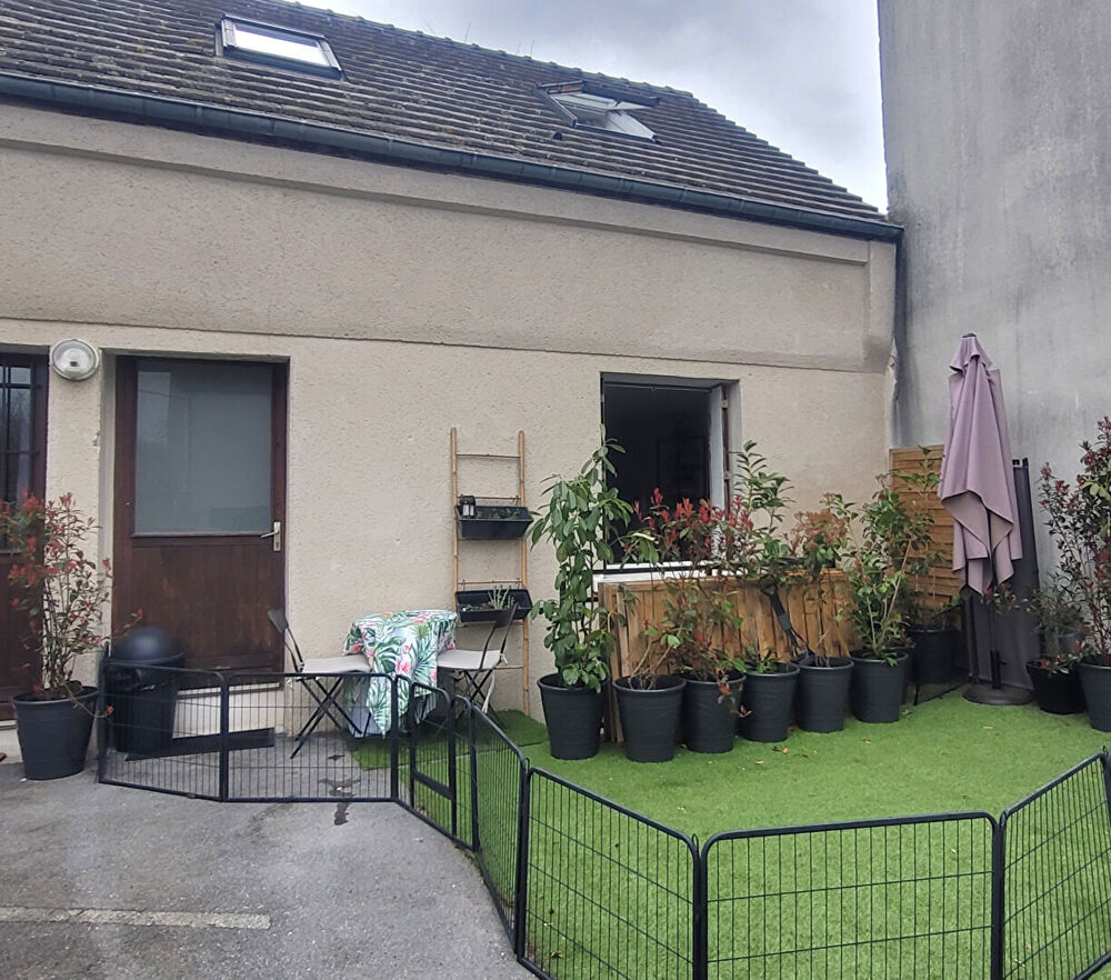 MAISON. CHAMBLY