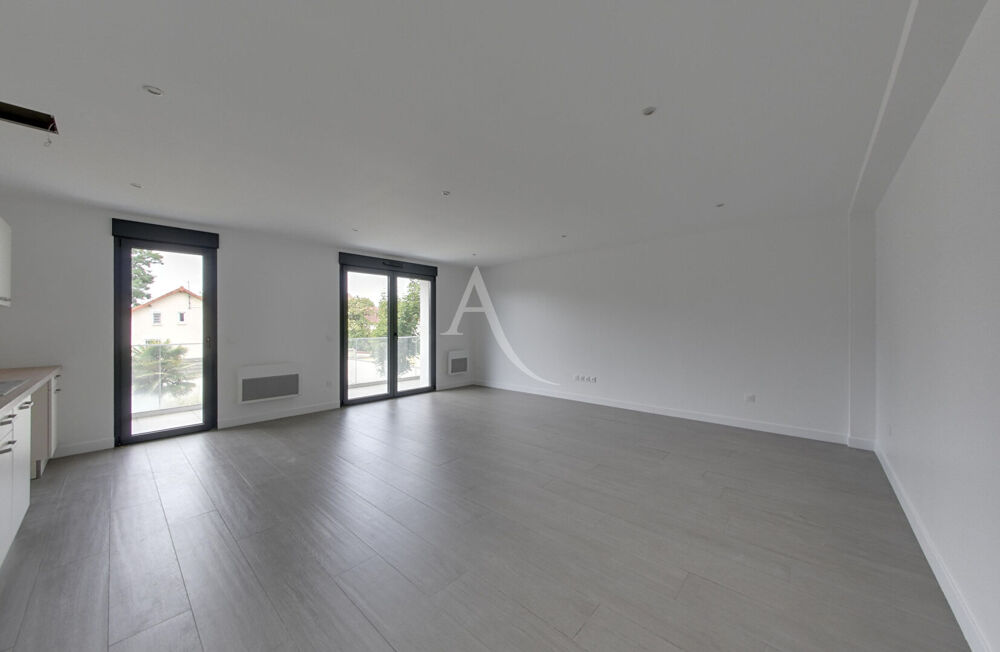 Location Appartement Appartement 3 pièces de 72.37 m² - Champigny sur Marne Champigny sur marne
