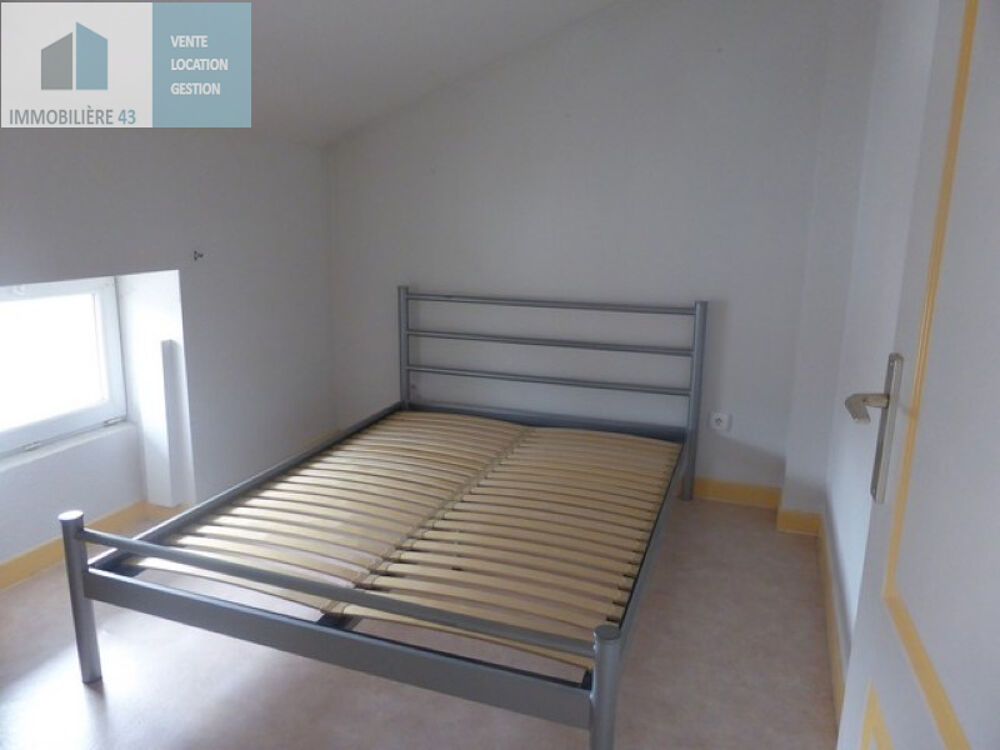 T1 CUISINE EQUIPEE LE PUY EN VELAY - 1 pièce(s) - 22 m2