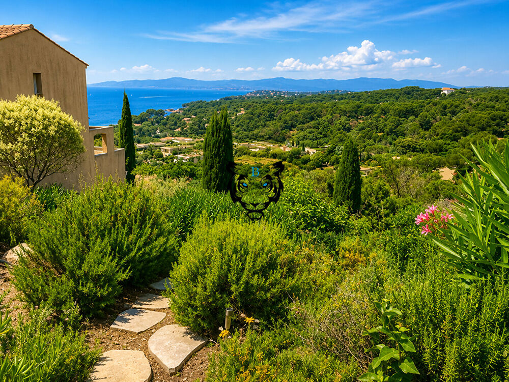 STUDIO REZ DE JARDIN 1 pièce(s) 23 m2 VUE MER