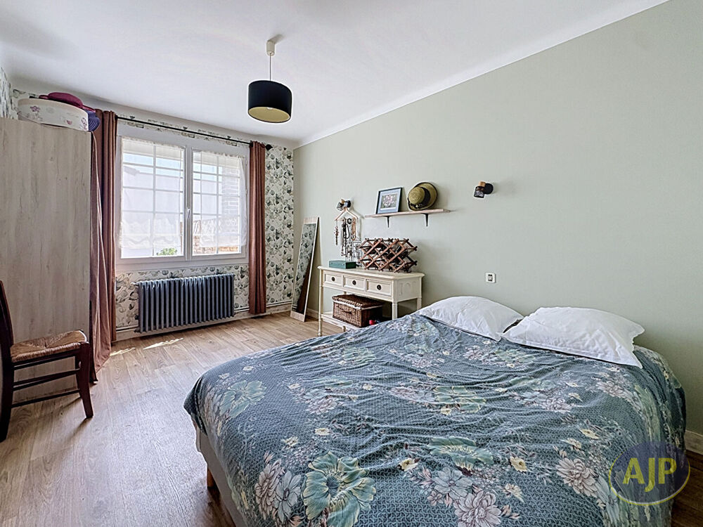 Vente Maison Maison 4 chambres + logement Type 2 Challans