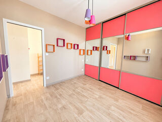  Appartement à louer 2 pièces 60 m²