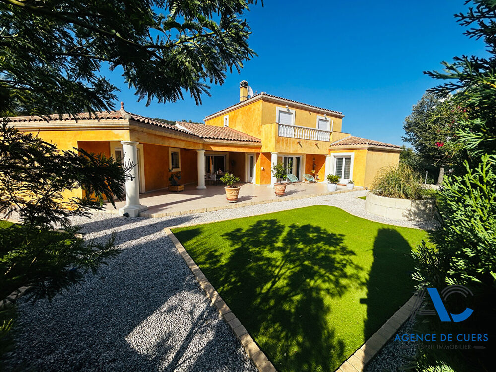 Villa Meounes Les Montrieux 6 pièce(s) 282 m2