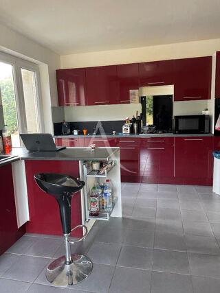  Maison � vendre 6 pi�ces 203 m�