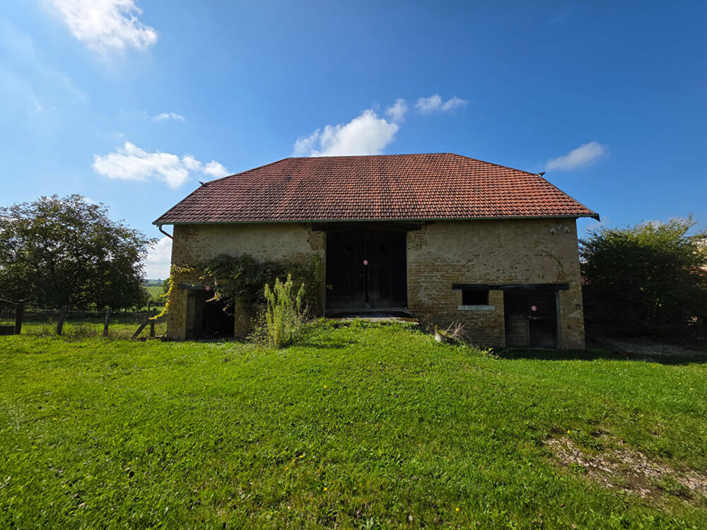 Maison 1 pièce 270 m² · à Gondenans Montby · 270 m² · 85 000 €